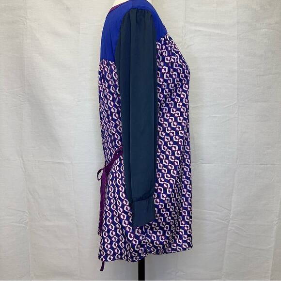 A Pea in the Pod Maternity Top - Size Medium - Picture 4 of 9